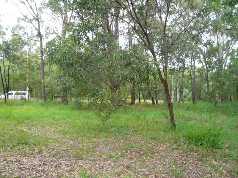 89 High Central Road, Macleay Island, Macleay Island - Thumbnail 2