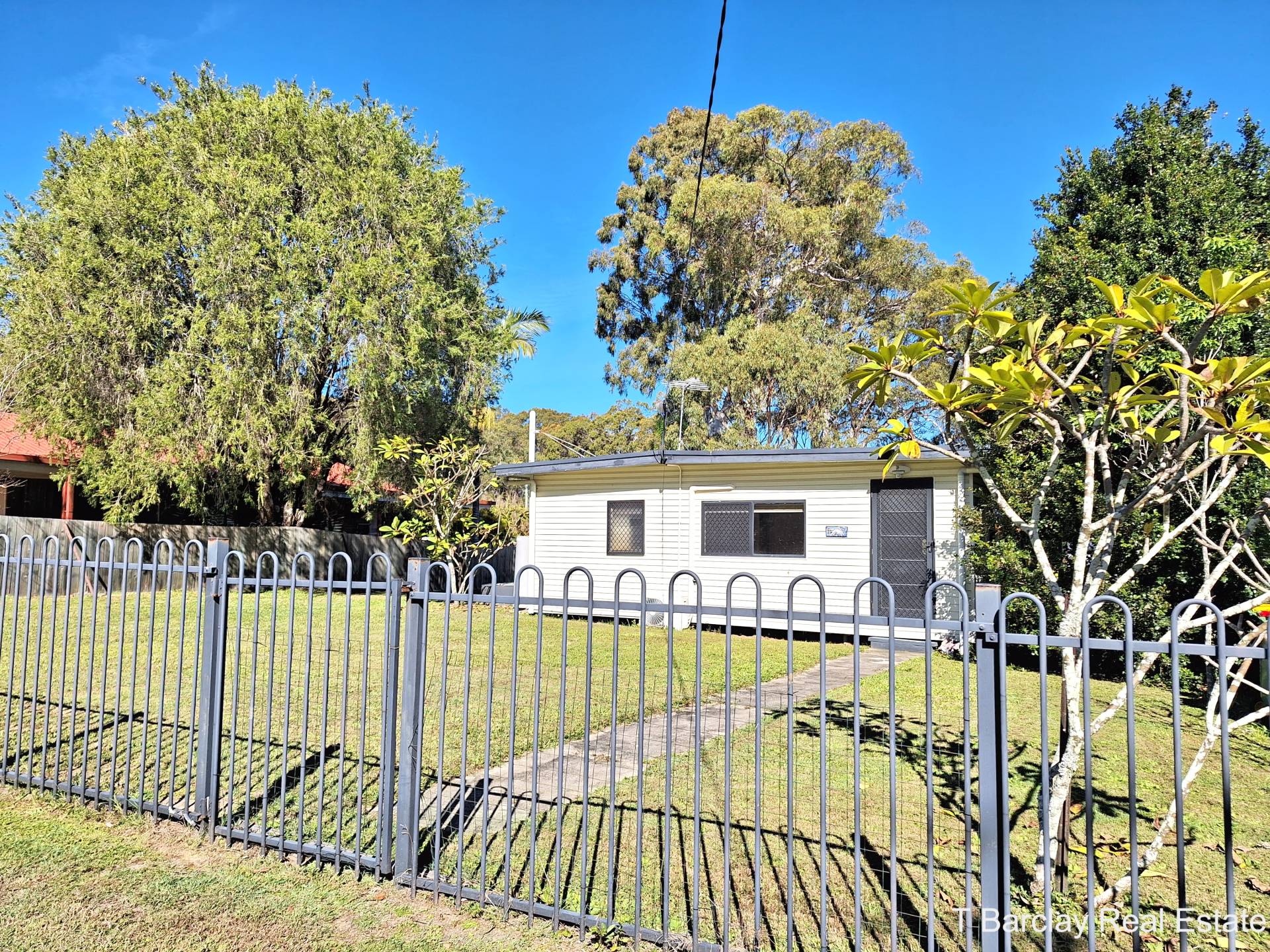 16 Dalpura St, Macleay Island, Macleay Island - Thumbnail 4