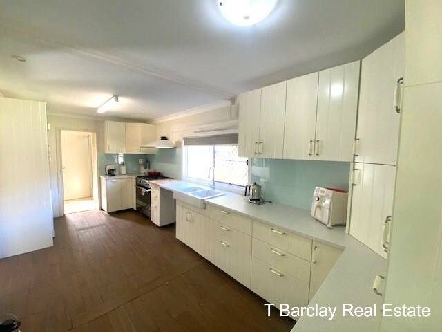 16 Dalpura St, Macleay Island, Macleay Island - Thumbnail 2