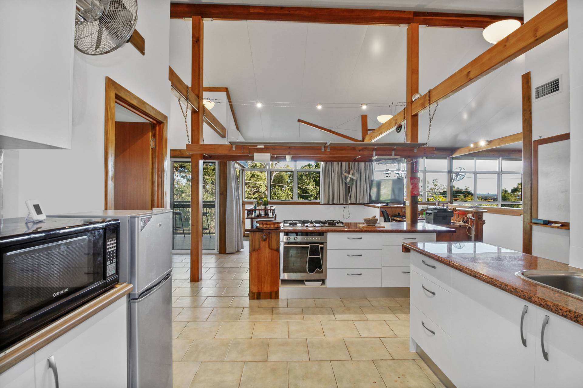 119 Treasure Island Ave, Karragarra Island, Karragarra Island - Thumbnail 2