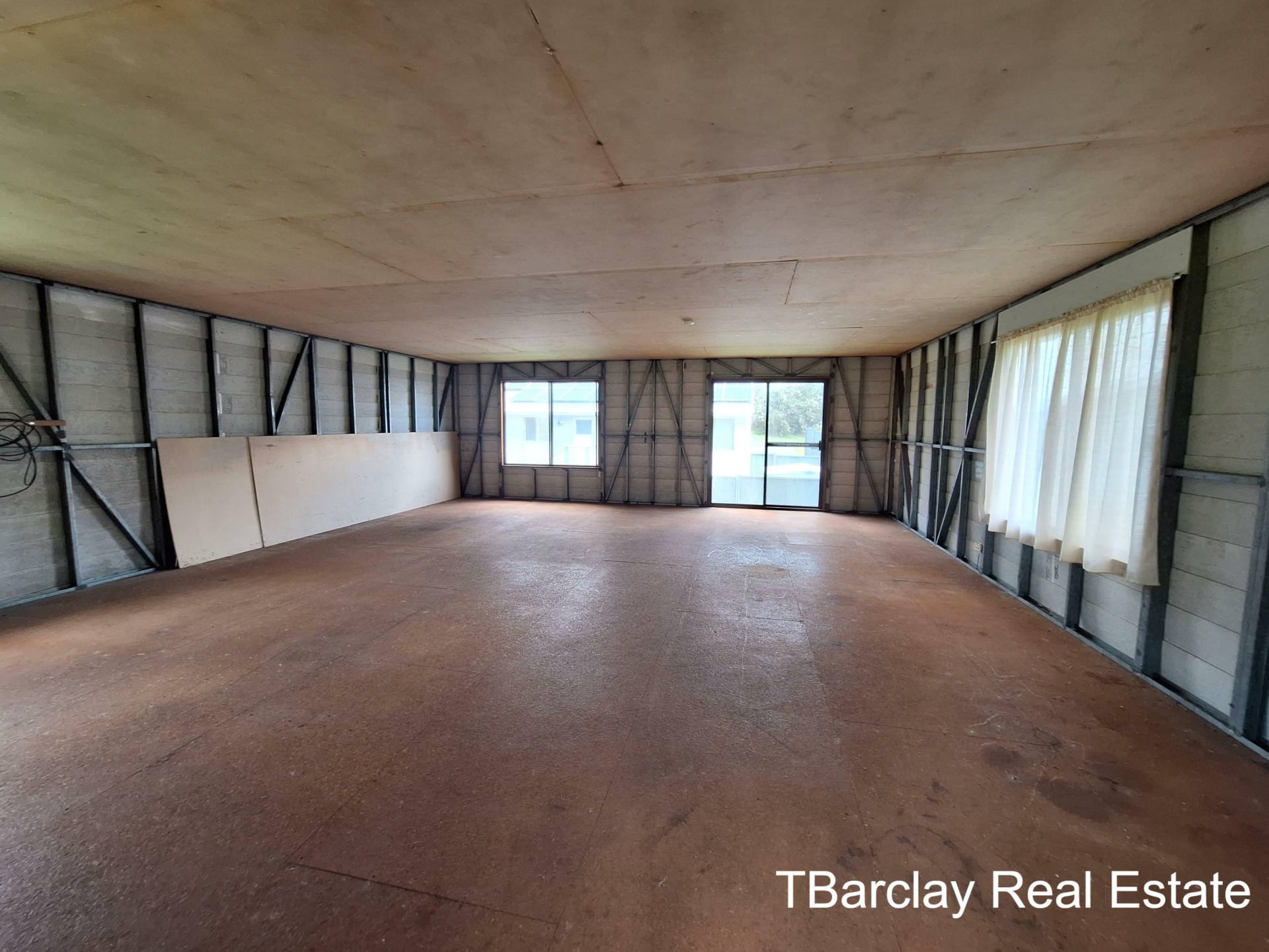 3 Con St, Macleay Island, Macleay Island - Thumbnail 2