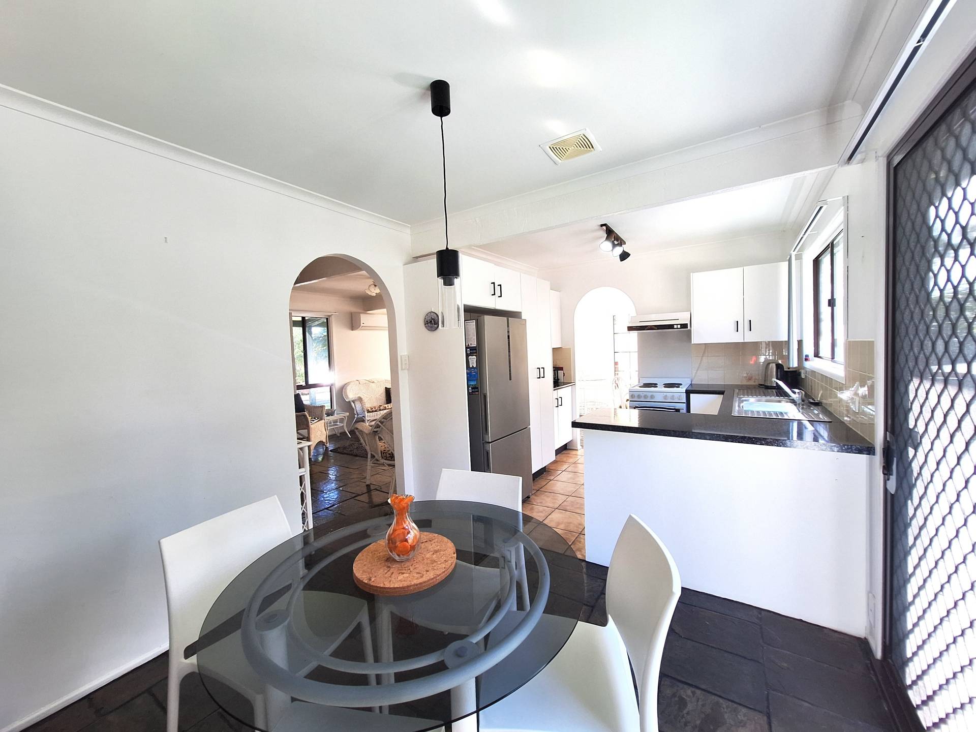 68 Coondooroopa Dr, Macleay Island, Macleay Island - Thumbnail 8
