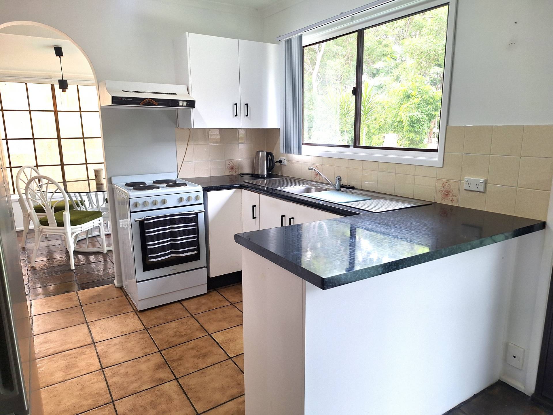 68 Coondooroopa Dr, Macleay Island, Macleay Island - Thumbnail 3