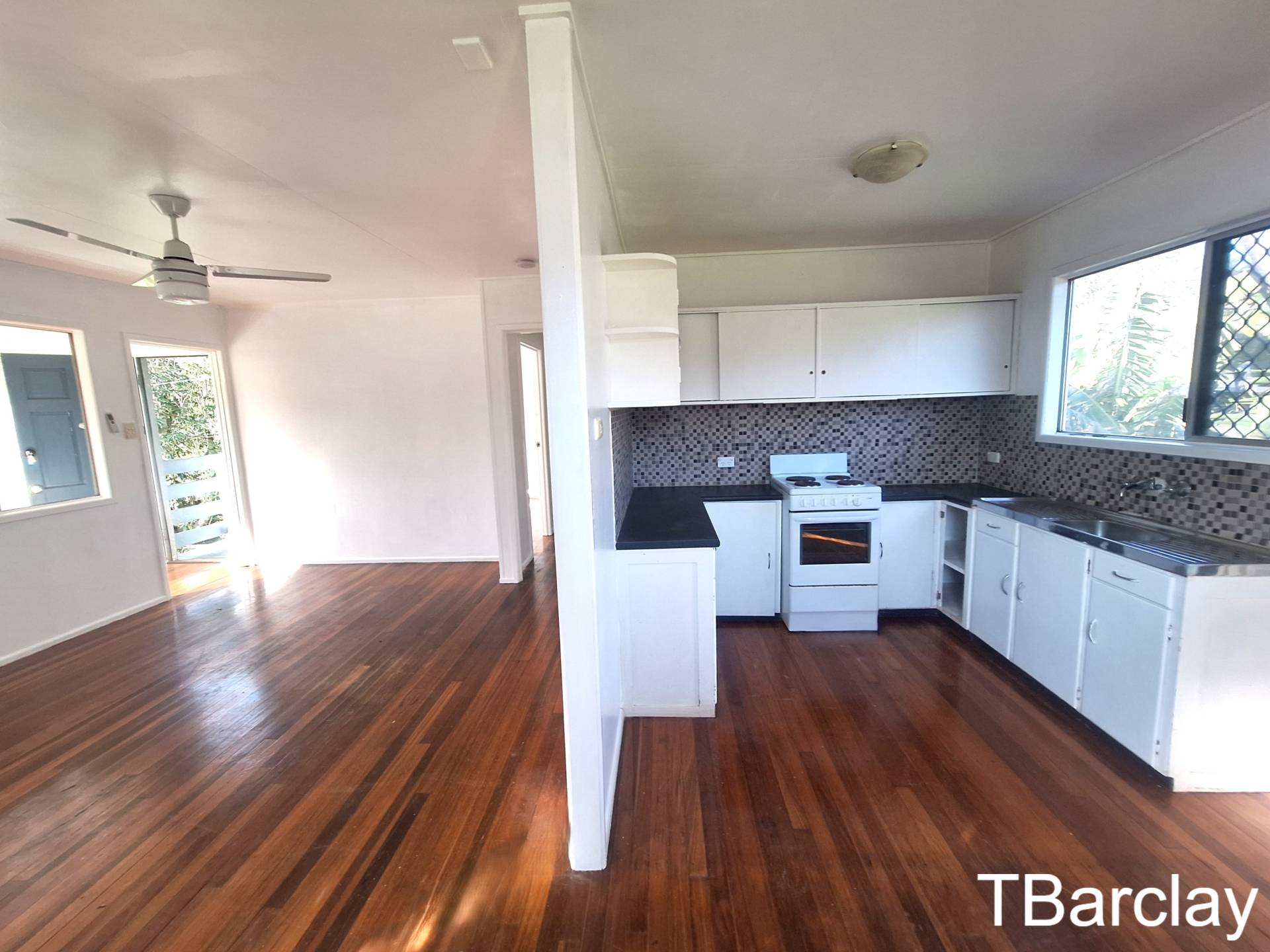 14 Betty St, Macleay Island, Macleay Island - Thumbnail 4