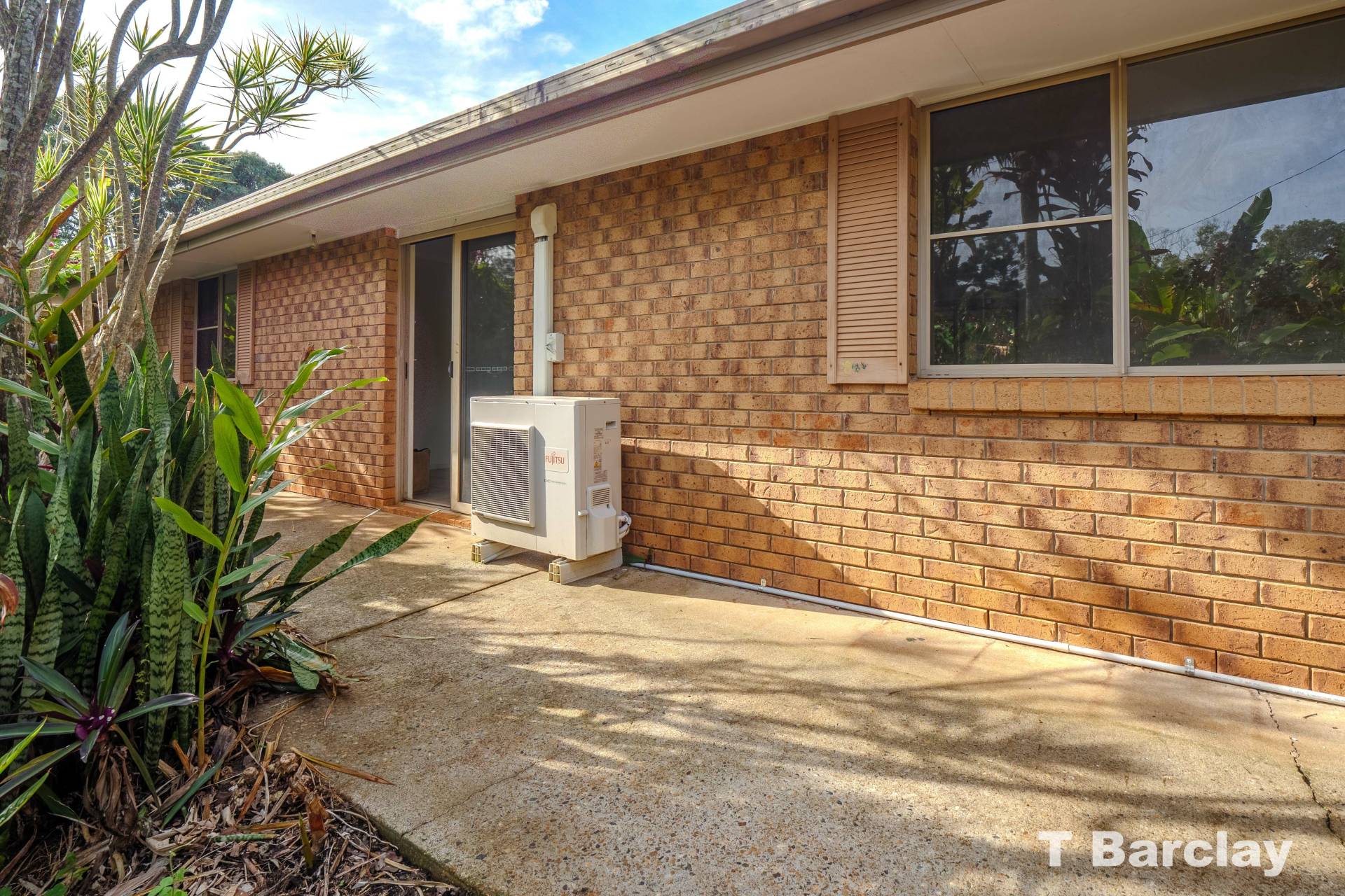 92 Lucas Dr, Lamb Island, Lamb Island - Thumbnail 2
