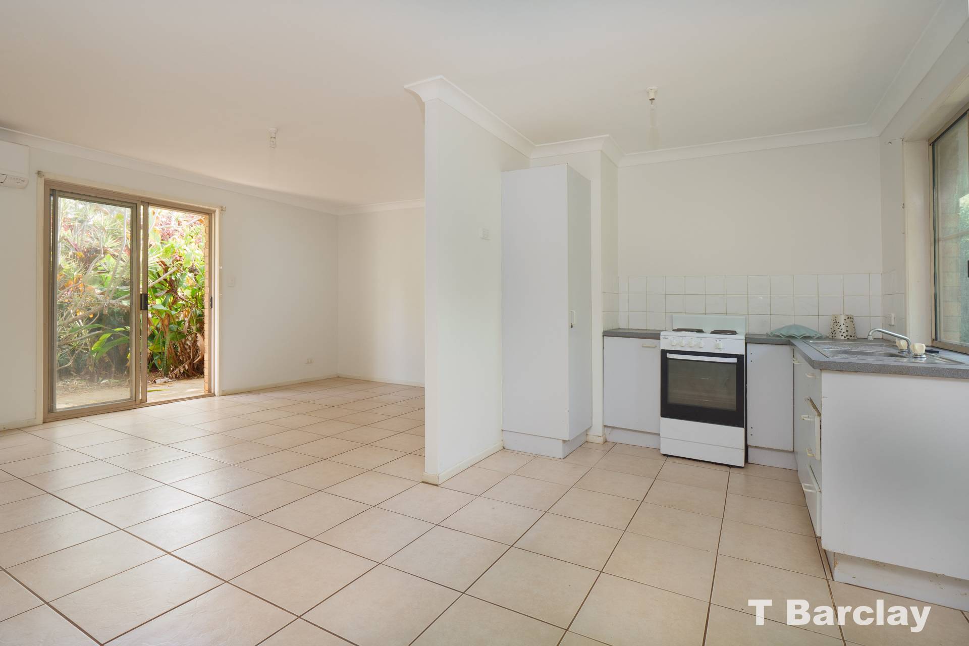 92 Lucas Dr, Lamb Island, Lamb Island - Thumbnail 4