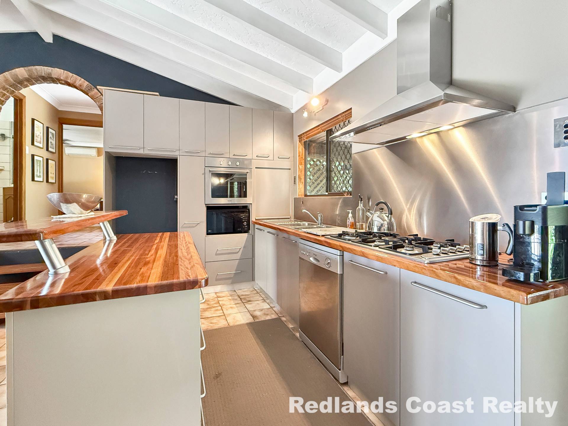 93 Perulpa Dr, Lamb Island, Lamb Island - Thumbnail 5