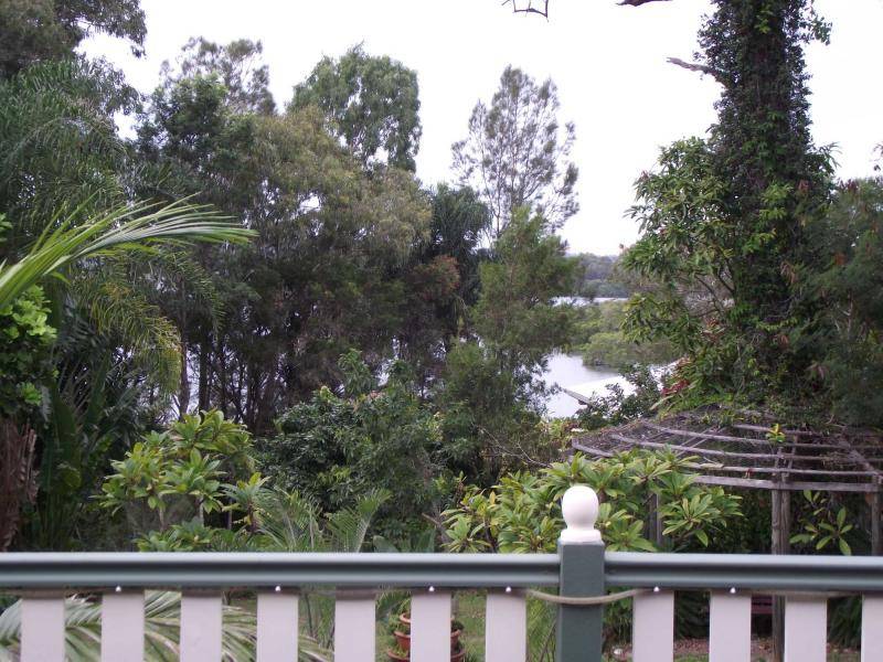 70 Francis Road, Macleay Island, Macleay Island - Thumbnail 2