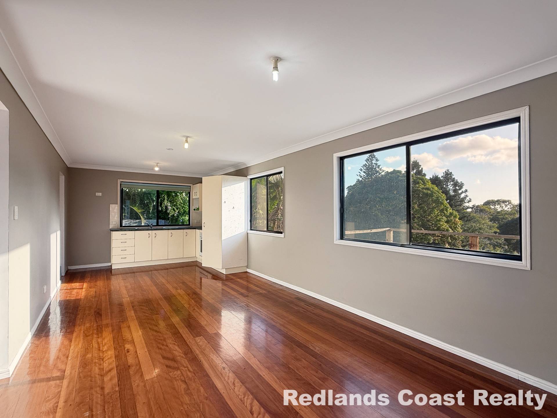 53 Lucas Drive, Lamb Island, Lamb Island - Thumbnail 3