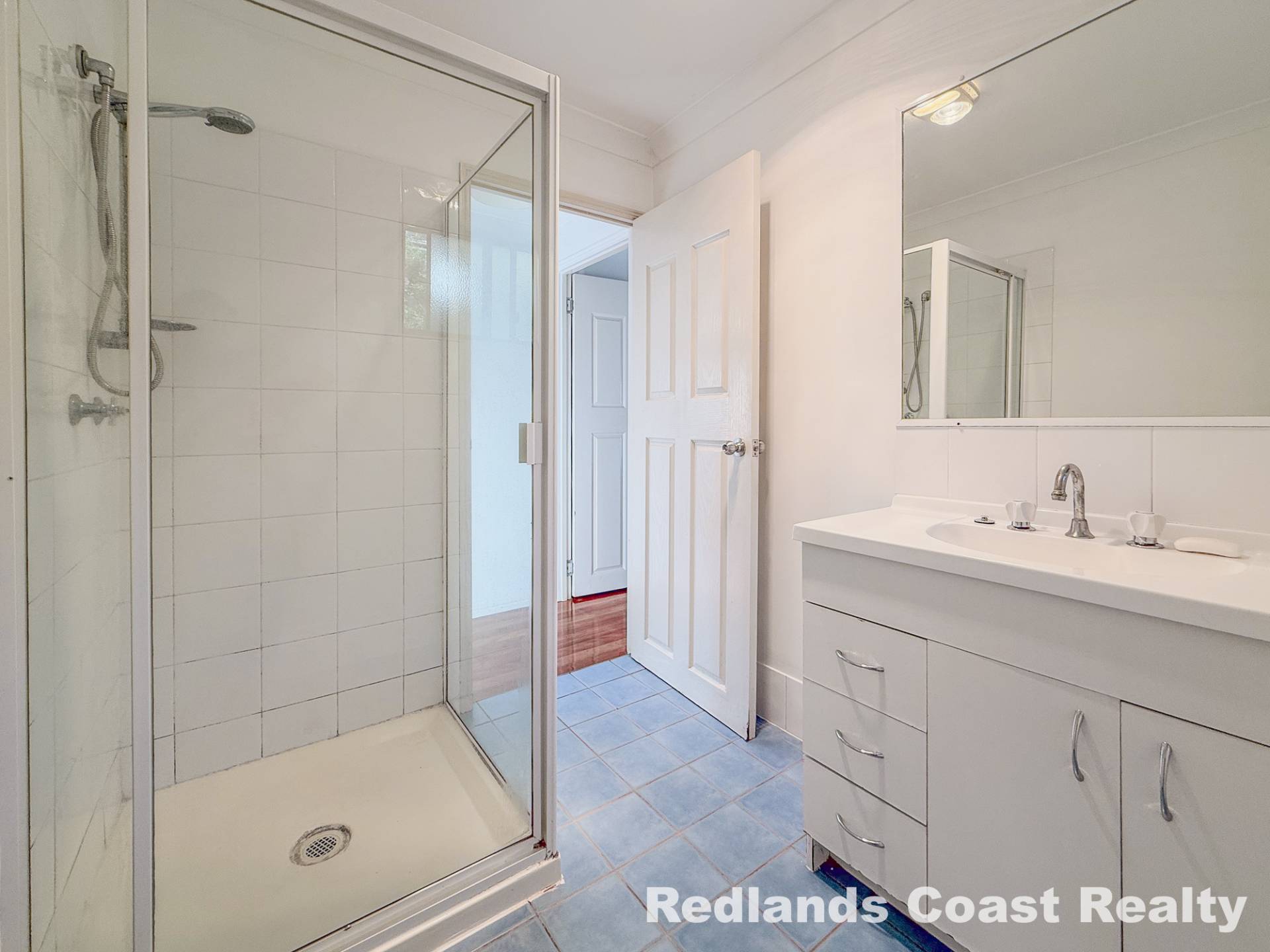 53 Lucas Drive, Lamb Island, Lamb Island - Thumbnail 8