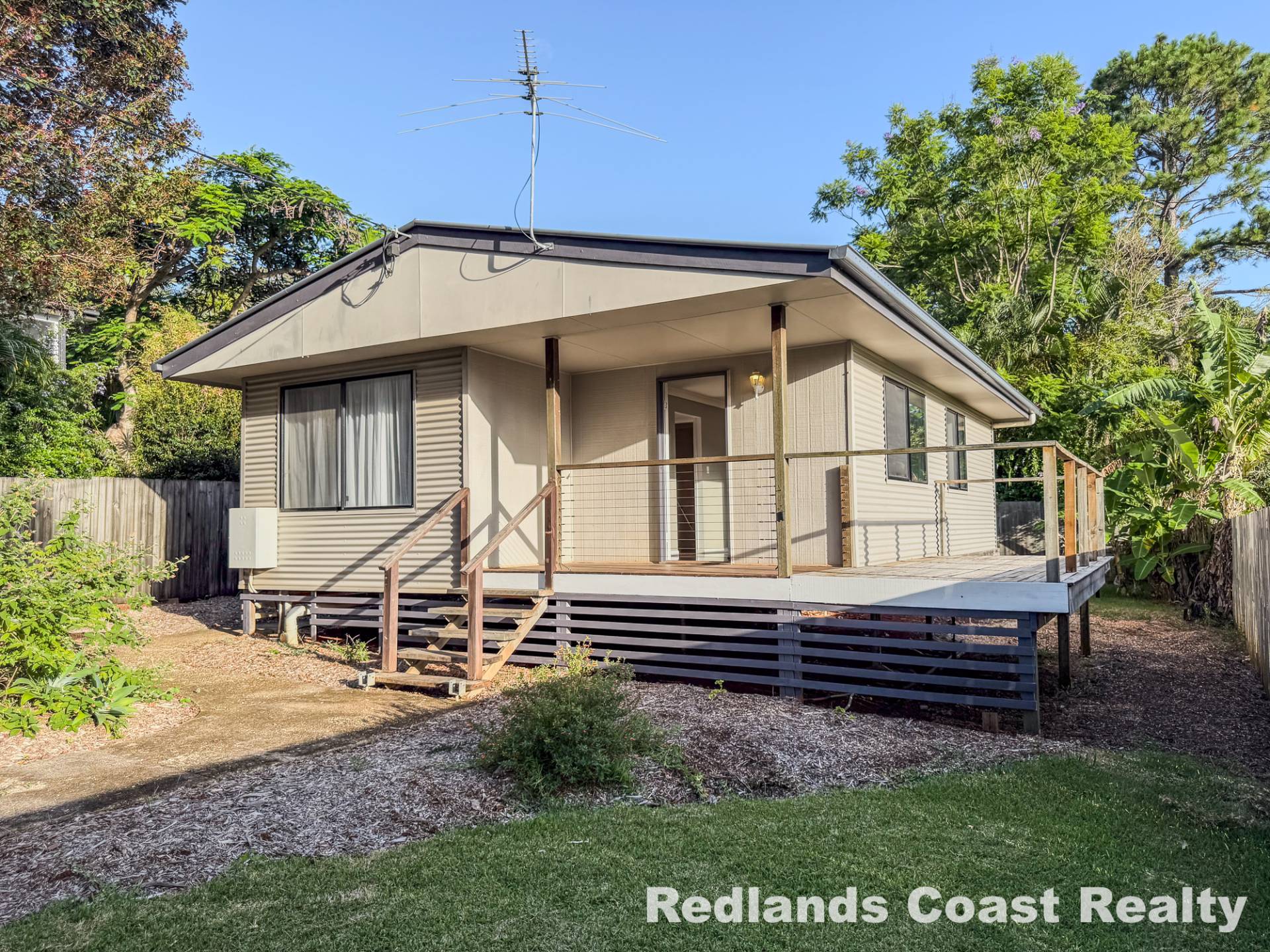 53 Lucas Drive, Lamb Island, Lamb Island - Thumbnail 2