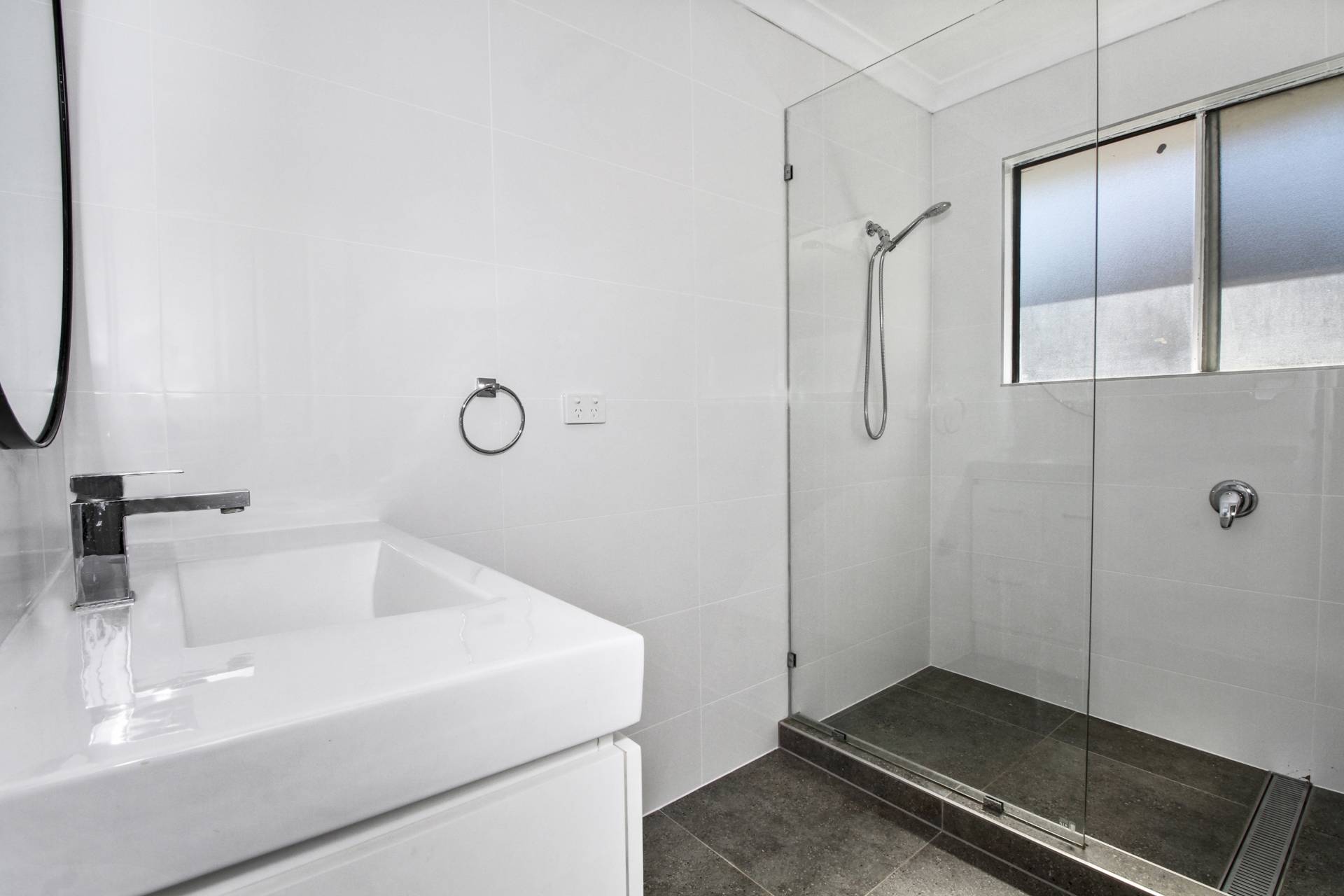 57 Western Rd, Macleay Island, Macleay Island - Thumbnail 2