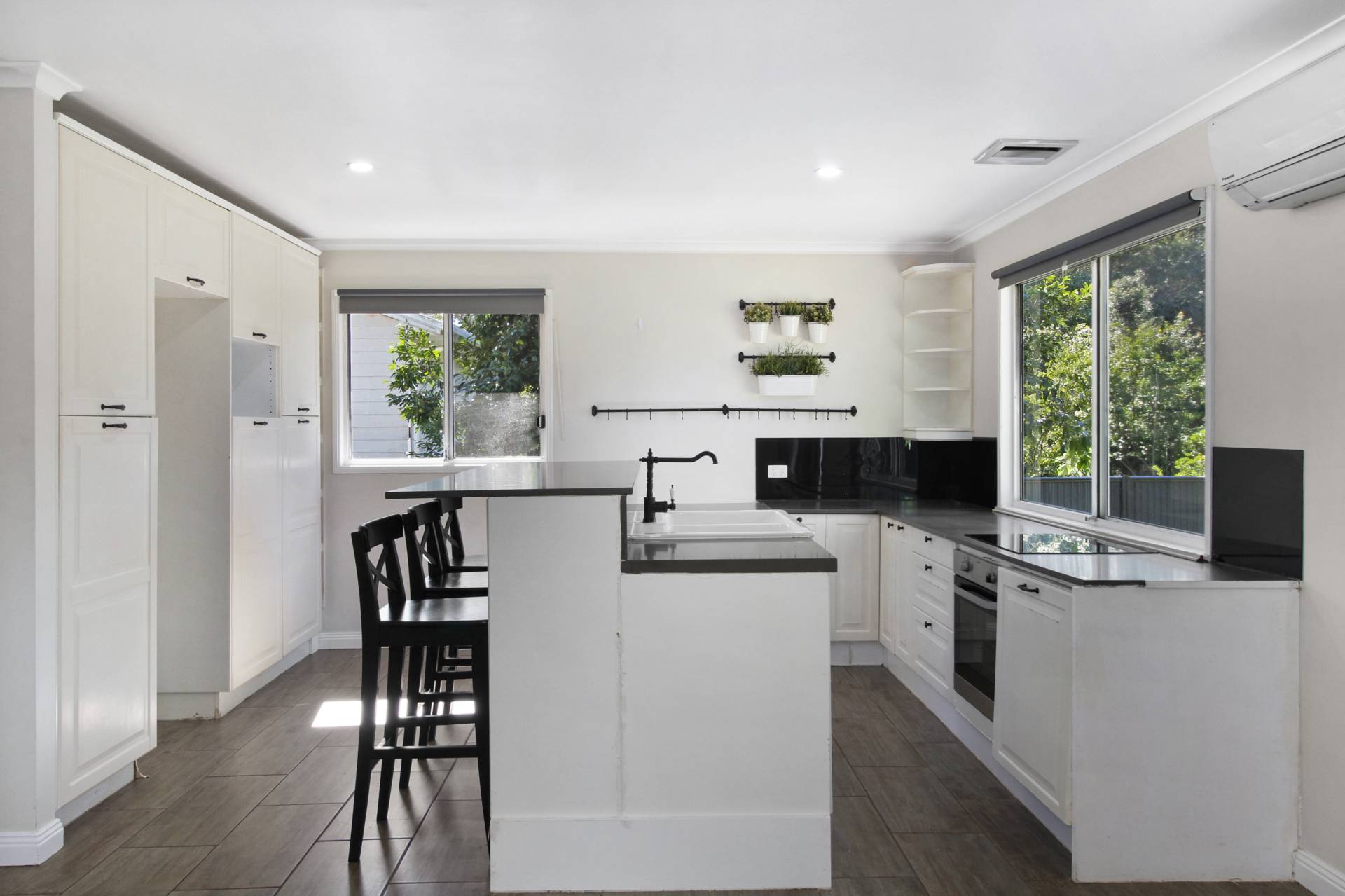 57 Western Rd, Macleay Island, Macleay Island - Thumbnail 5