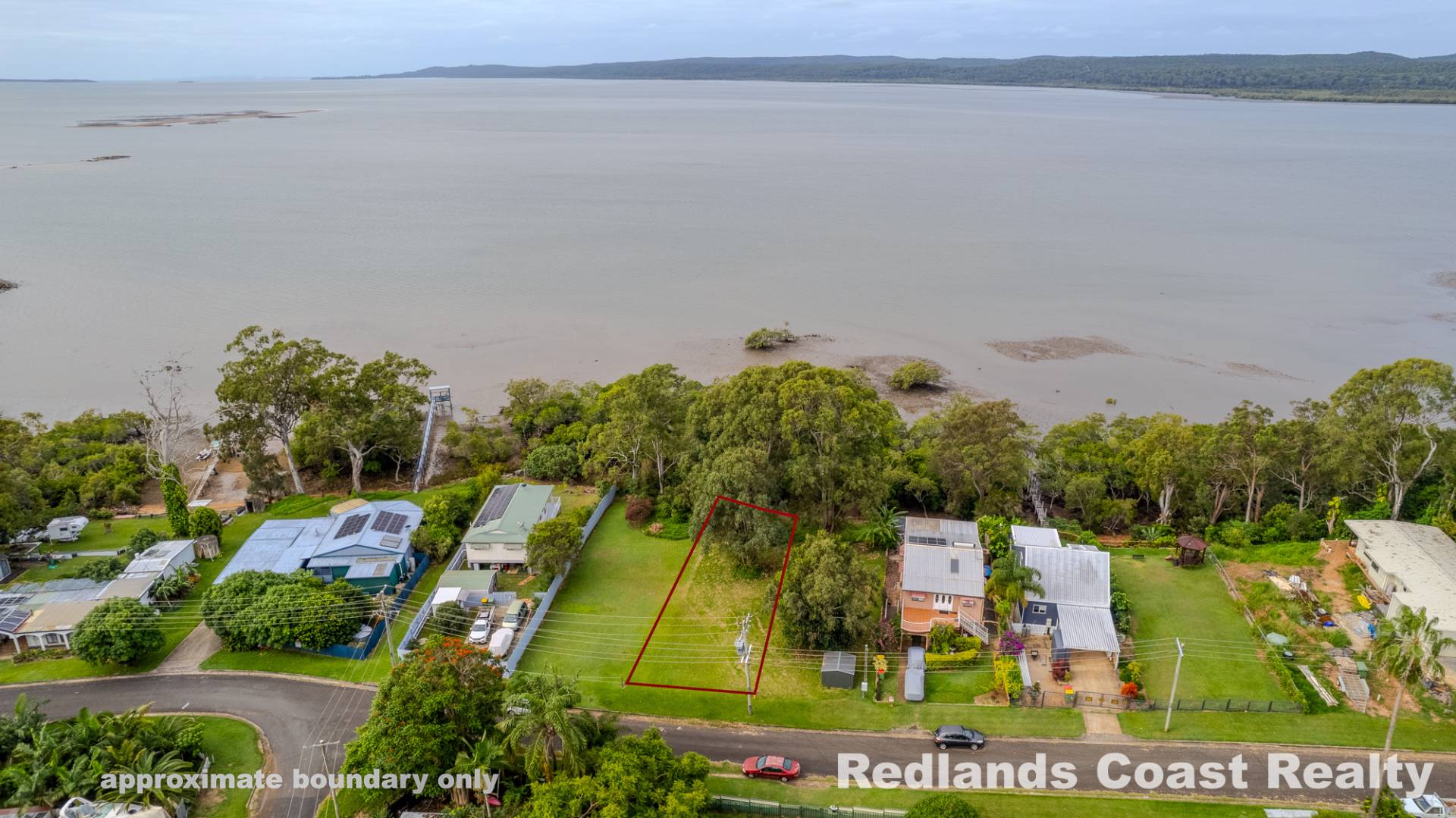 13 Lovell Parade, Lamb Island, Lamb Island - Thumbnail 2