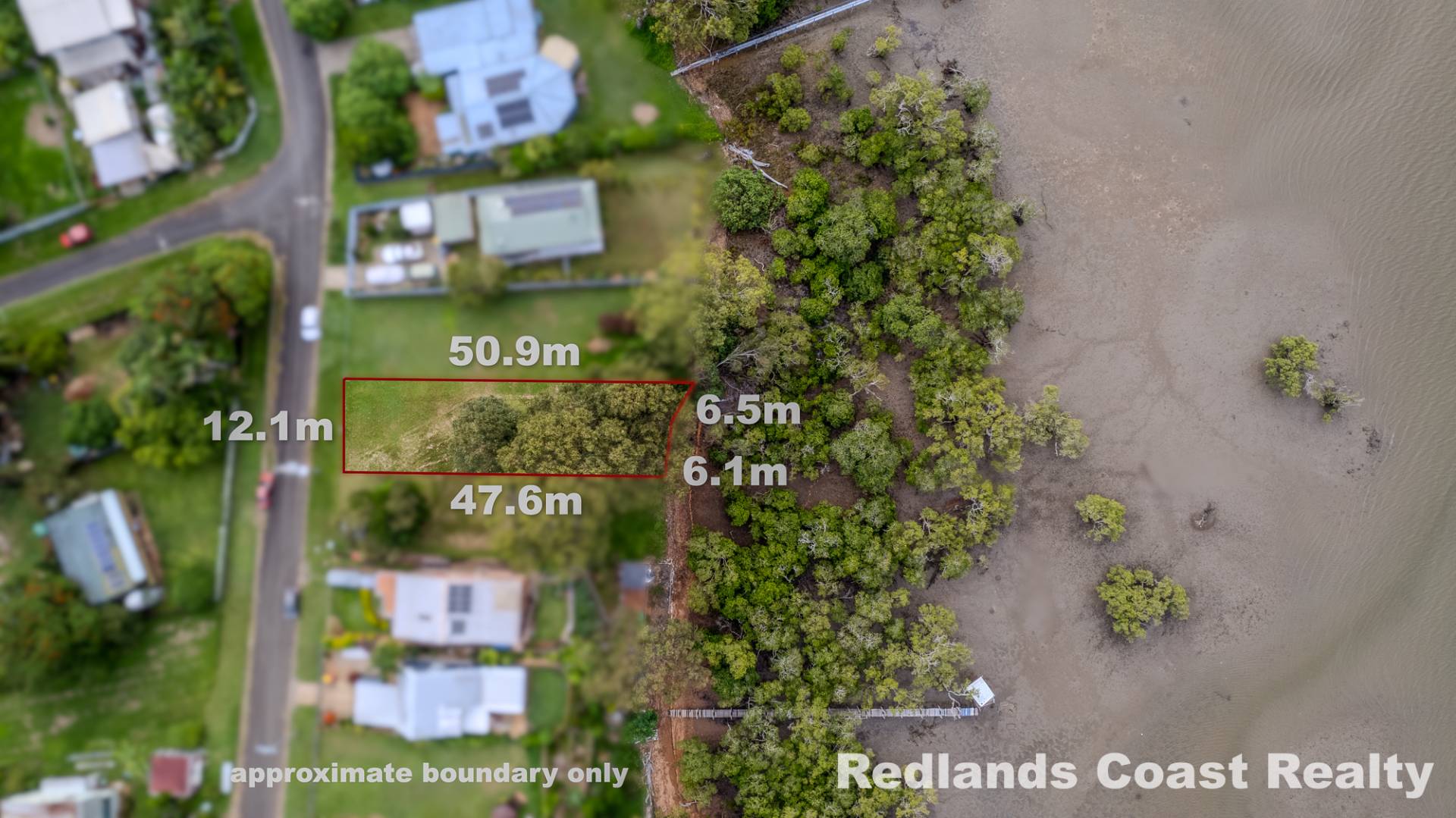 13 Lovell Parade, Lamb Island, Lamb Island - Thumbnail 4