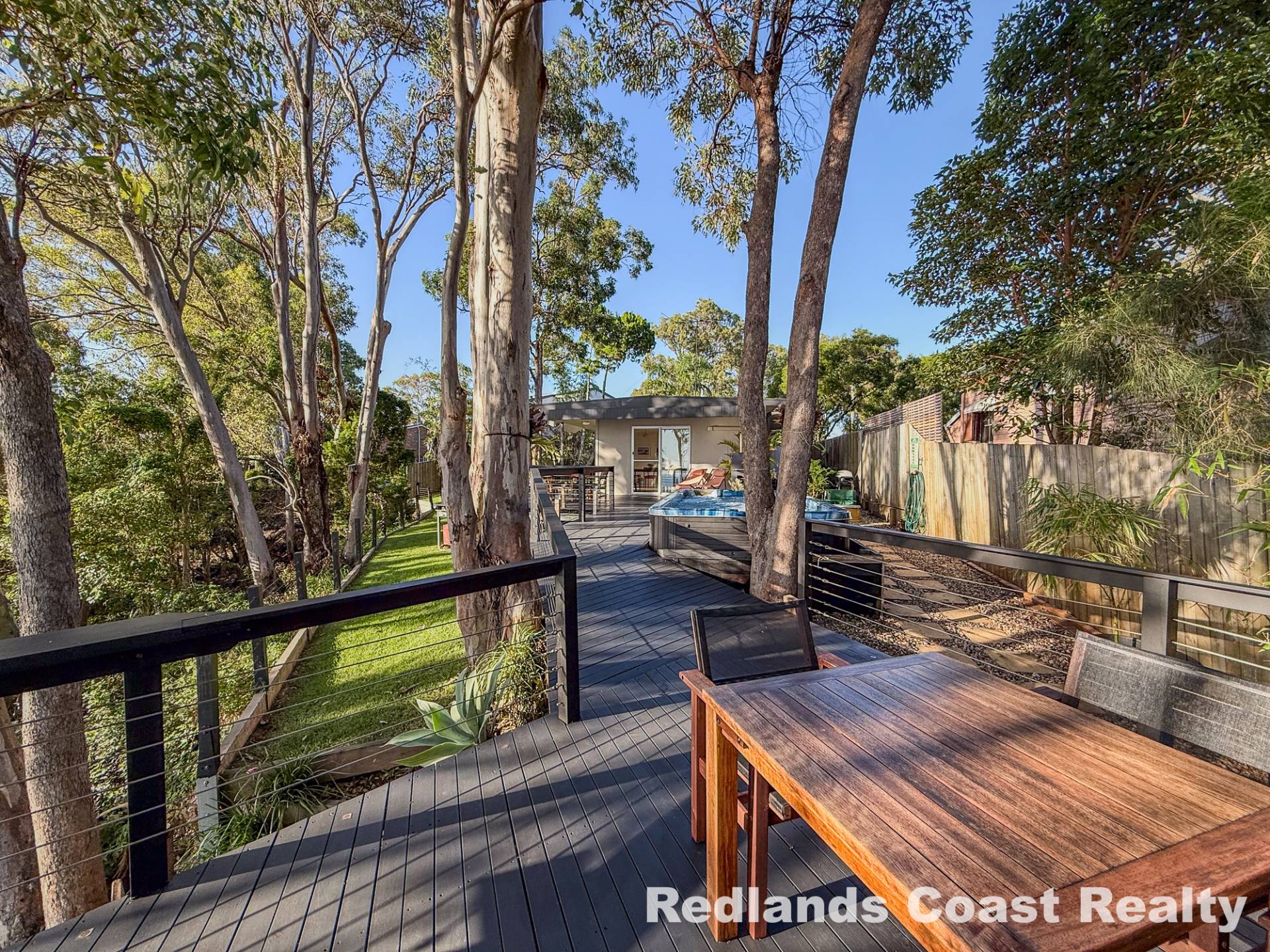 5 Pacific Street, Lamb Island, Lamb Island - Thumbnail 3