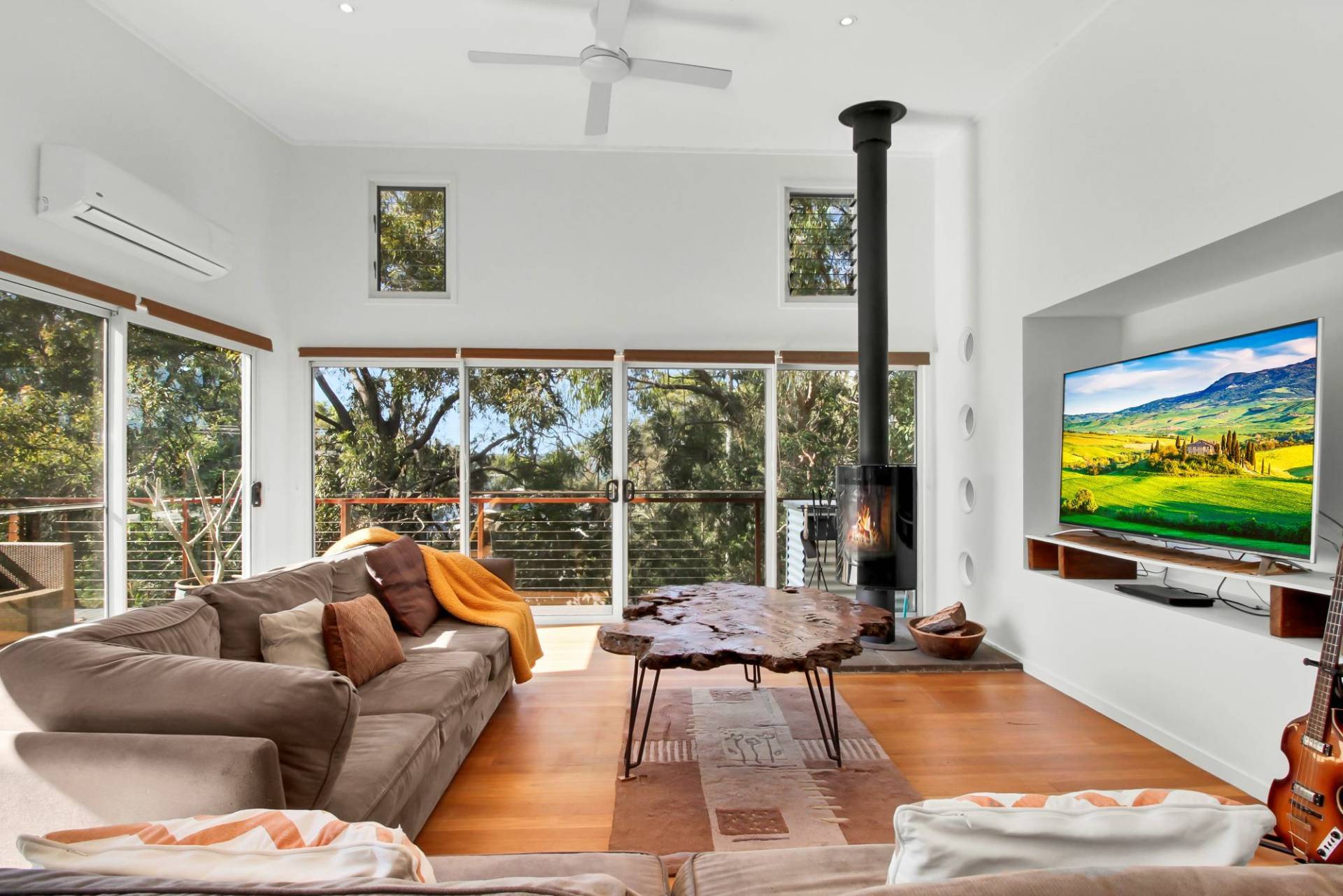 11 Koonwarra Pde, Macleay Island, Macleay Island - Thumbnail 3