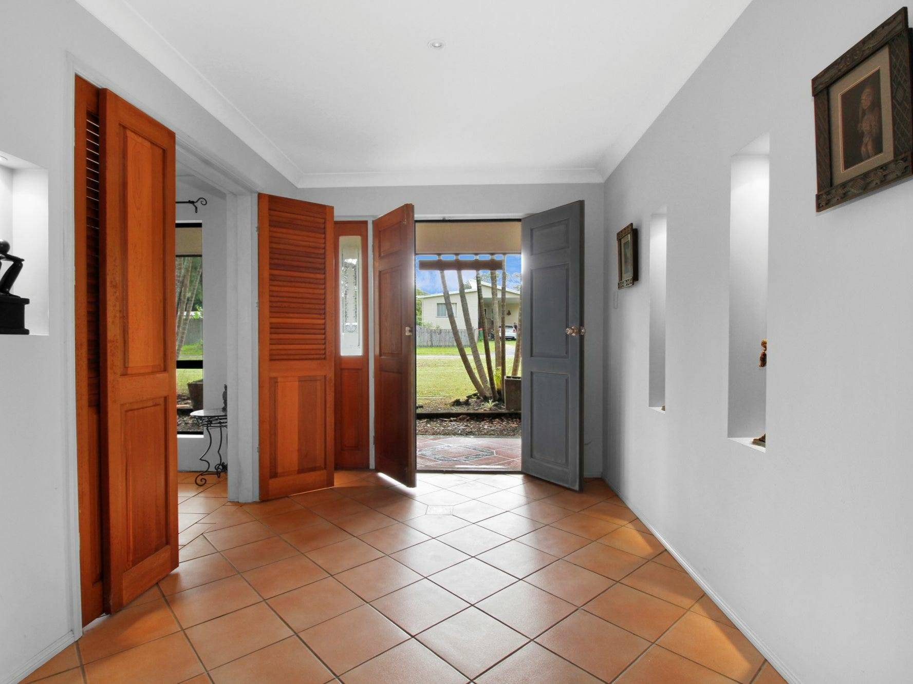 24 - 26 Mango Crescent, Macleay Island, Macleay Island - Thumbnail 8