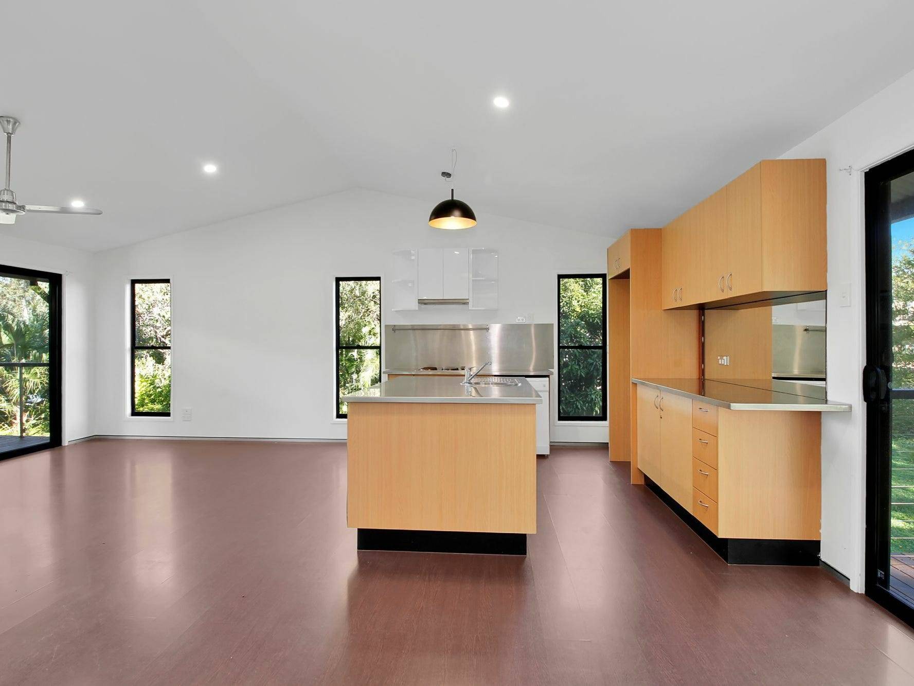 4 Ray Street, Macleay Island, Macleay Island - Thumbnail 5