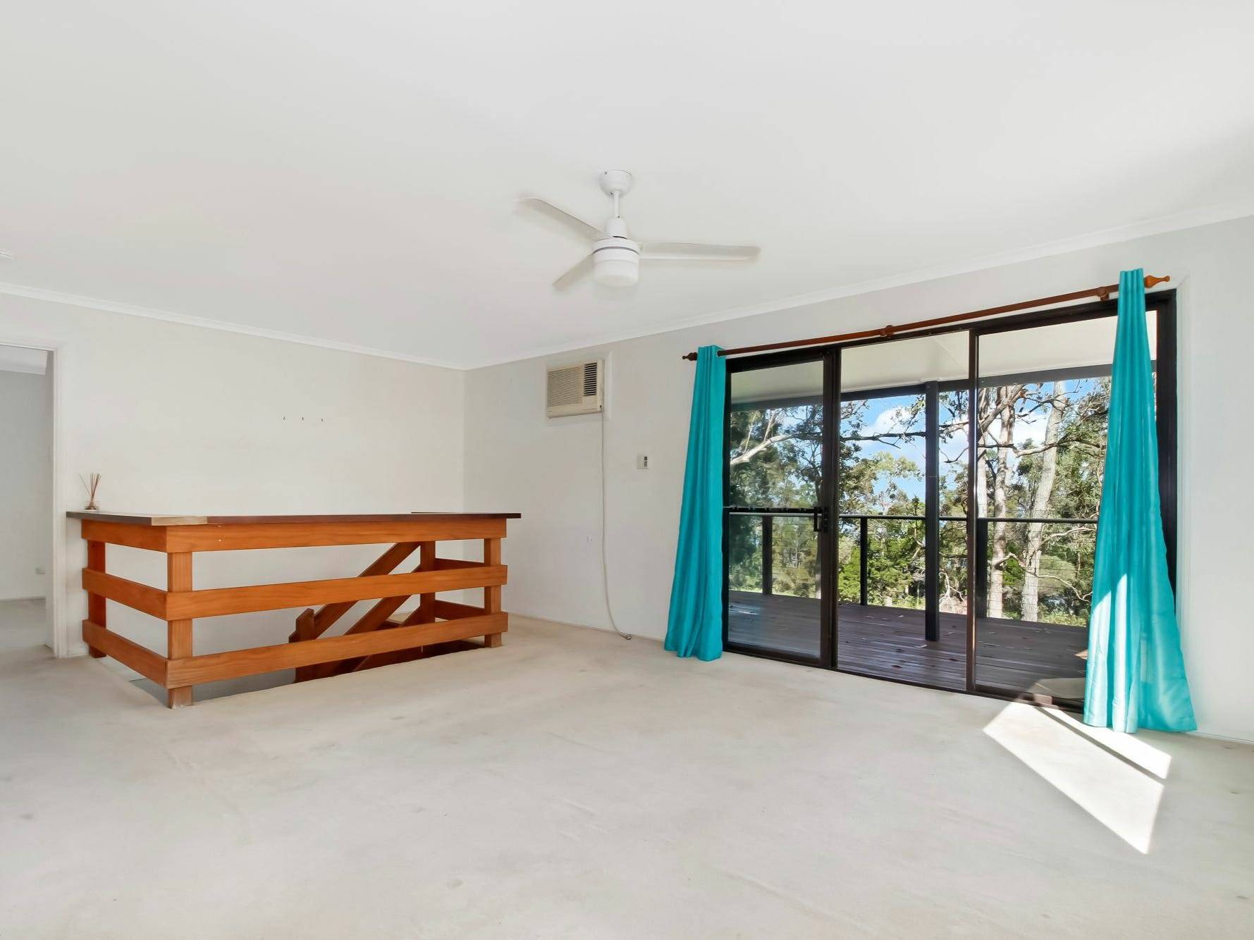 8-10 Cliff Terrace, Macleay Island, Macleay Island - Thumbnail 5