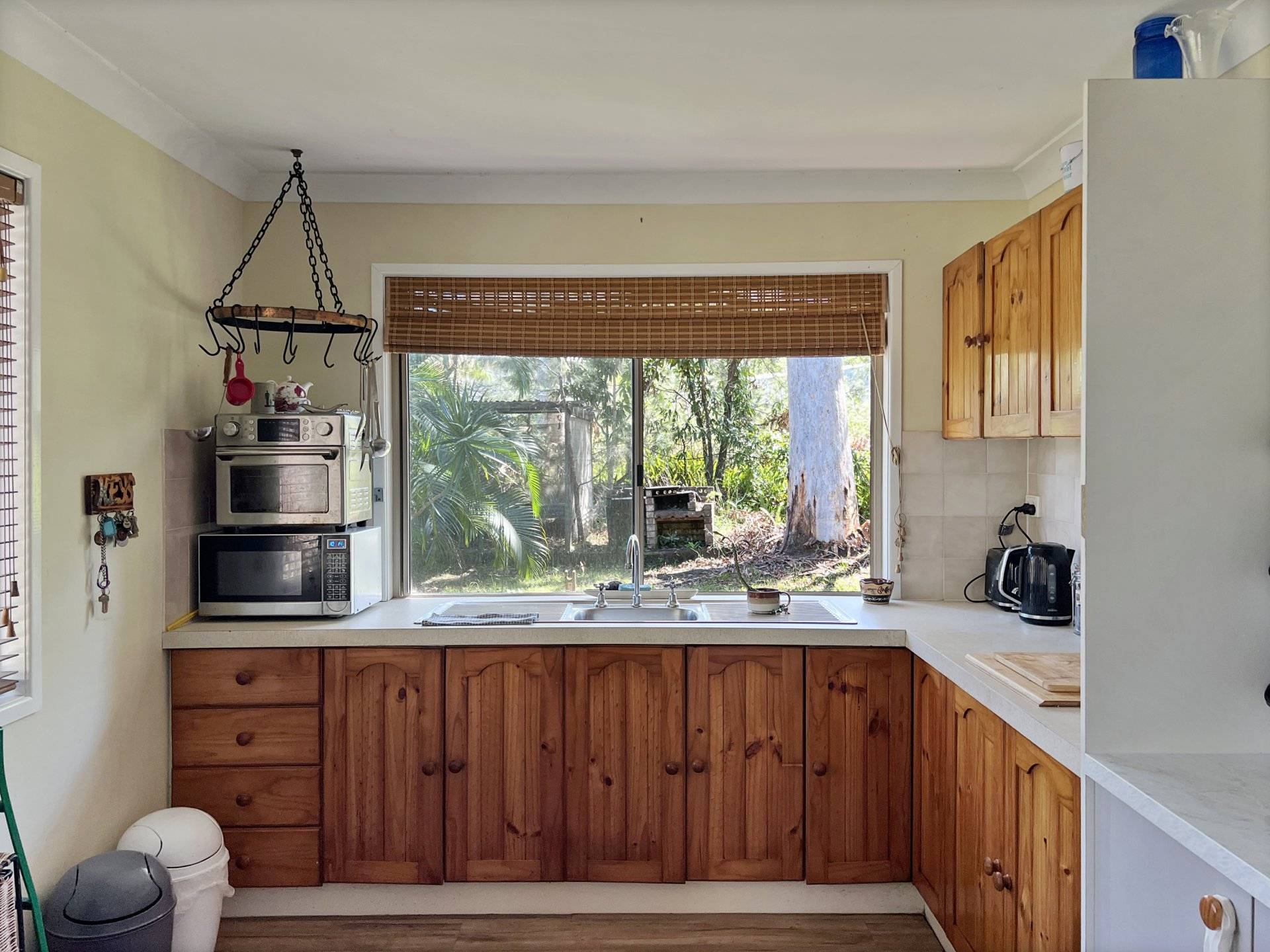 5 Lakeside Avenue, Macleay Island, Macleay Island - Thumbnail 2