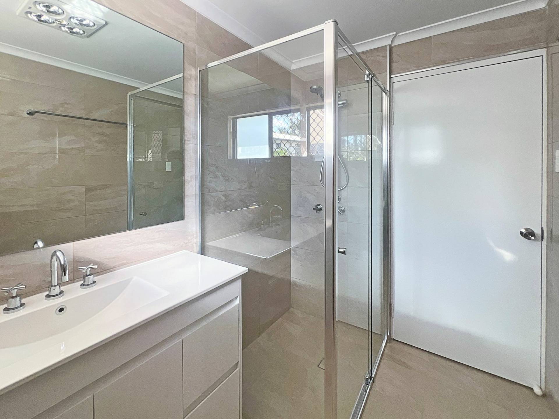 5 Percival Street, Macleay Island, Macleay Island - Thumbnail 4