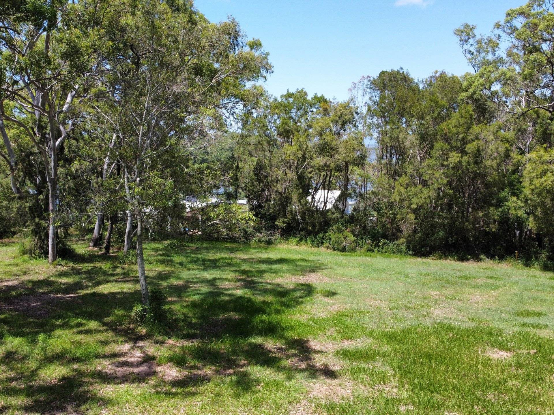 6 Cliff Terrace, Macleay Island, Macleay Island - Thumbnail 2