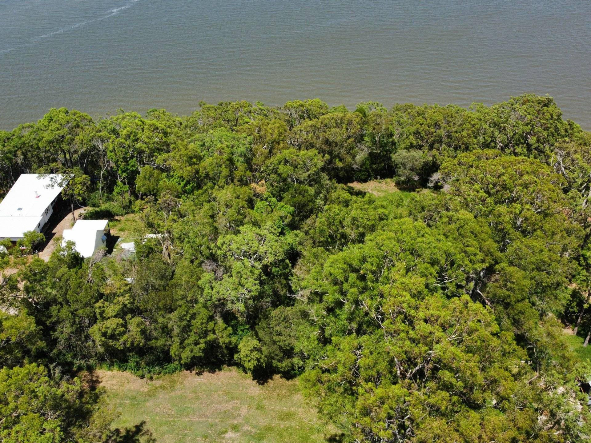6 Cliff Terrace, Macleay Island, Macleay Island - Thumbnail 4