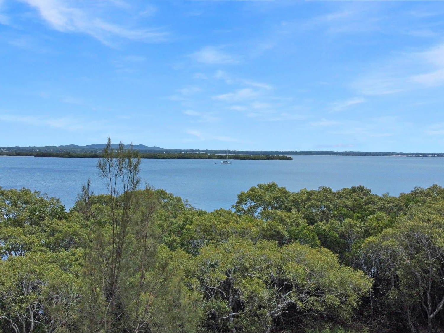 1-3 Coast Road, Macleay Island, Macleay Island - Thumbnail 2
