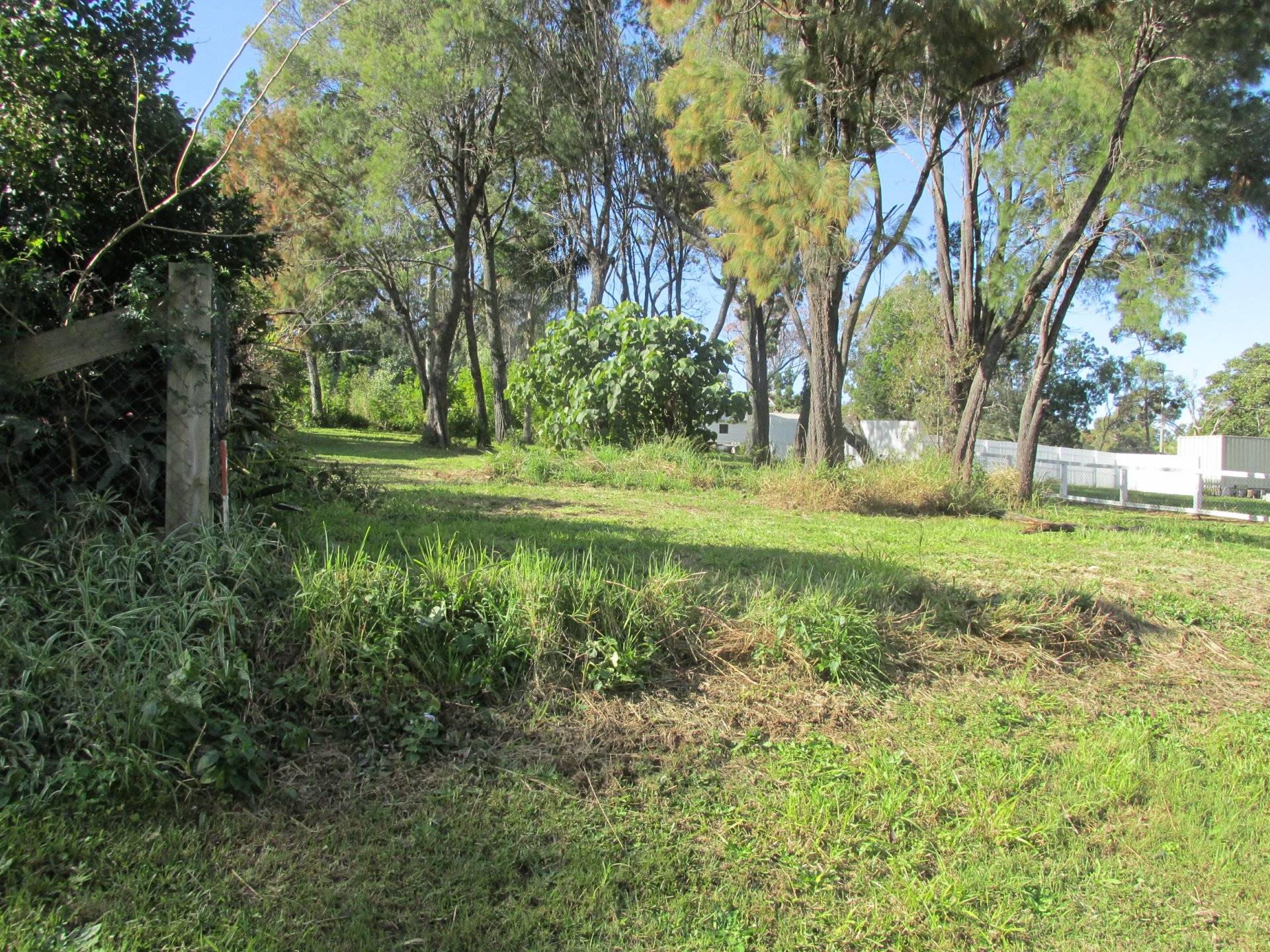 150 High Central Road, Macleay Island, Macleay Island - Thumbnail 2