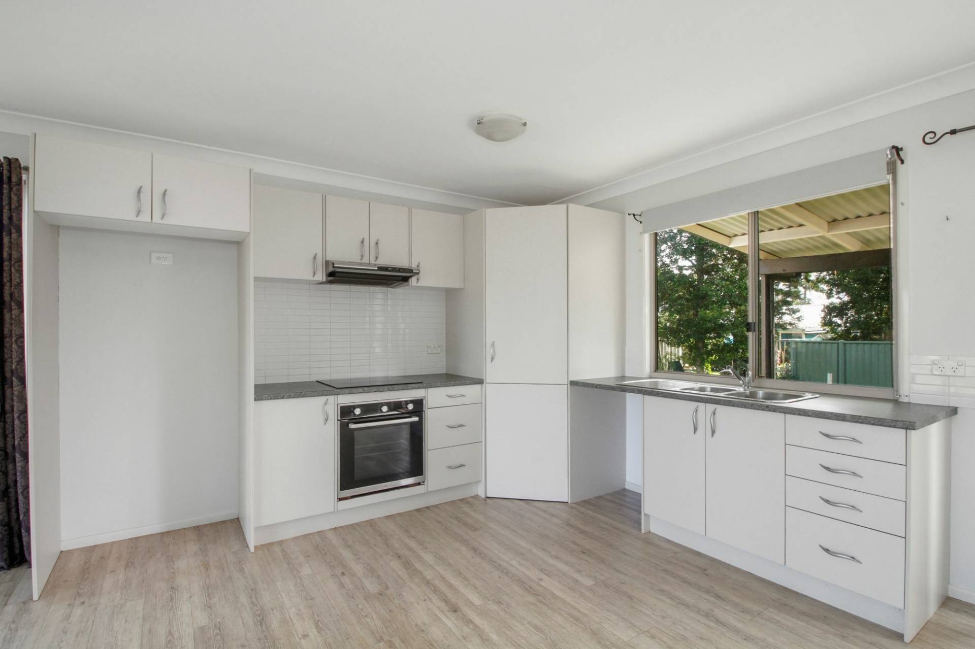 63 Francis Rd, Macleay Island, Macleay Island - Thumbnail 2