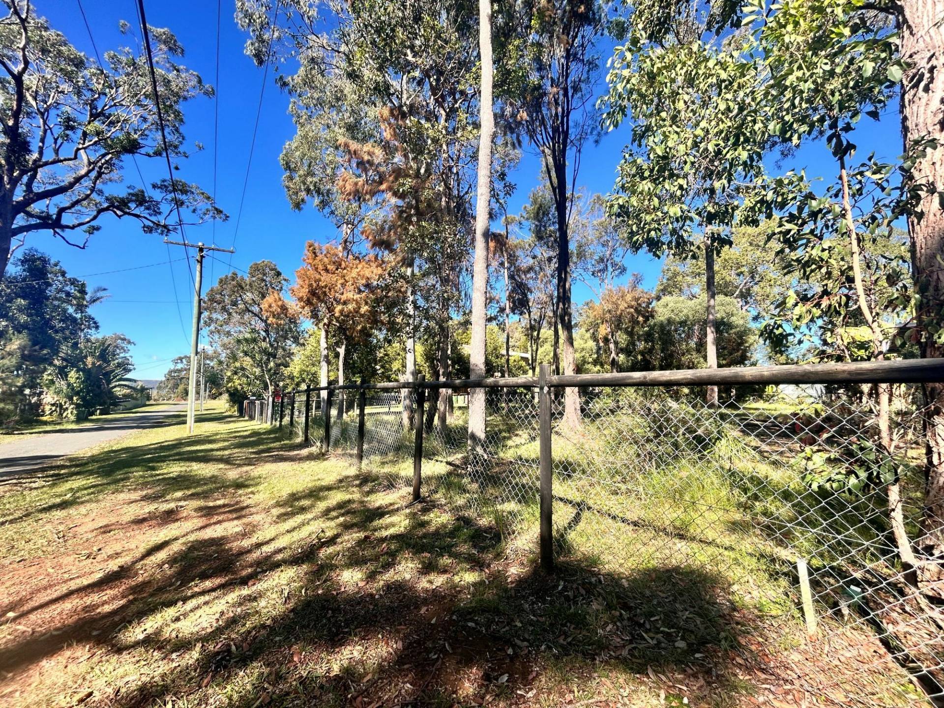 12 Double Bay St, Macleay Island, Macleay Island - Thumbnail 2