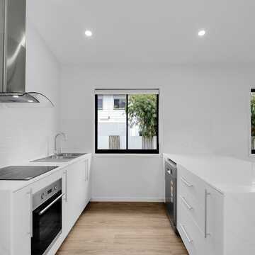 Leesa M testimonial image