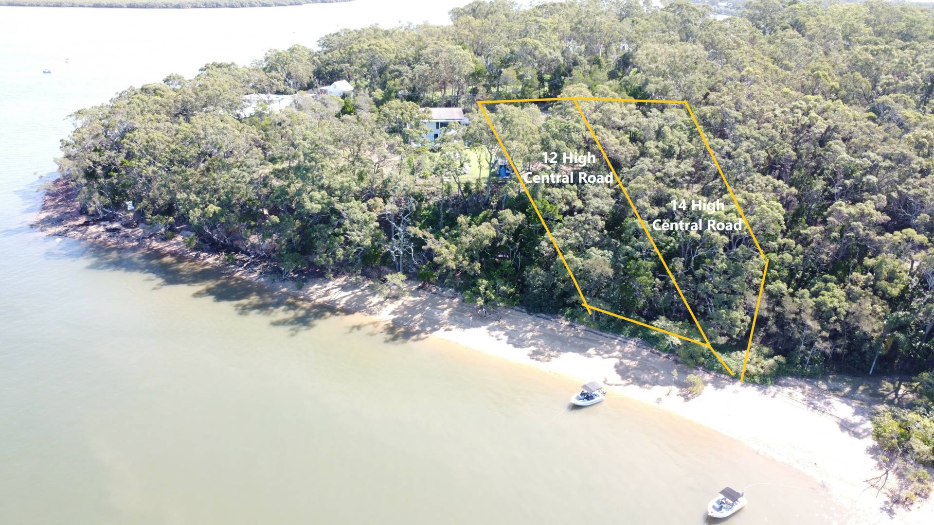 14 High Central Road, Macleay Island, Macleay Island - Thumbnail 2