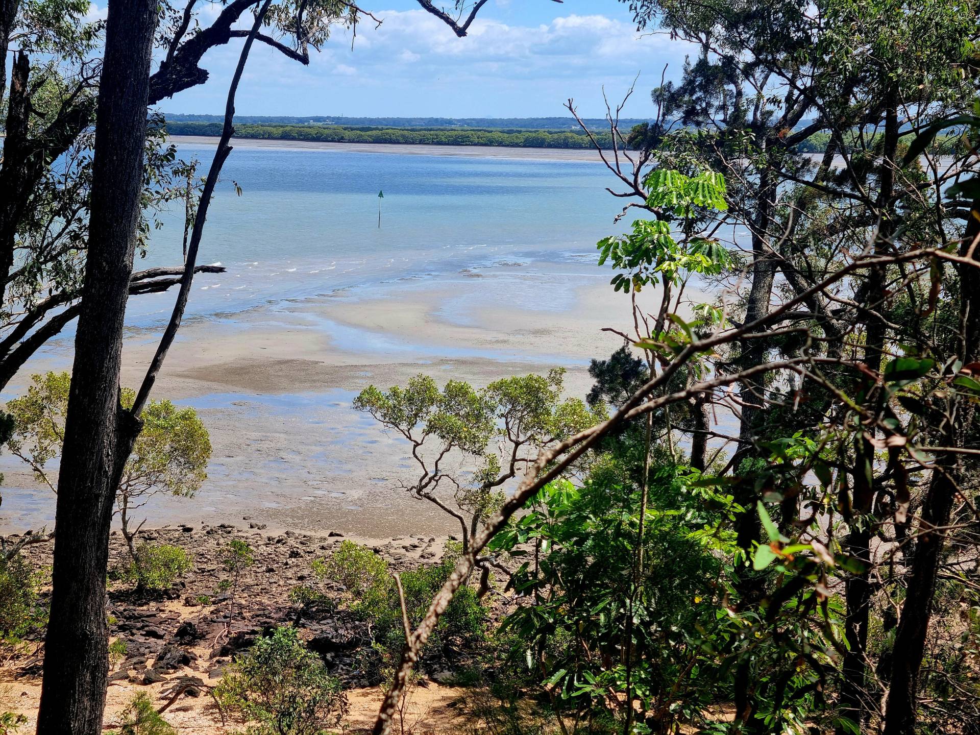 13 Cliff Tce, Macleay Island, Macleay Island - Thumbnail 2
