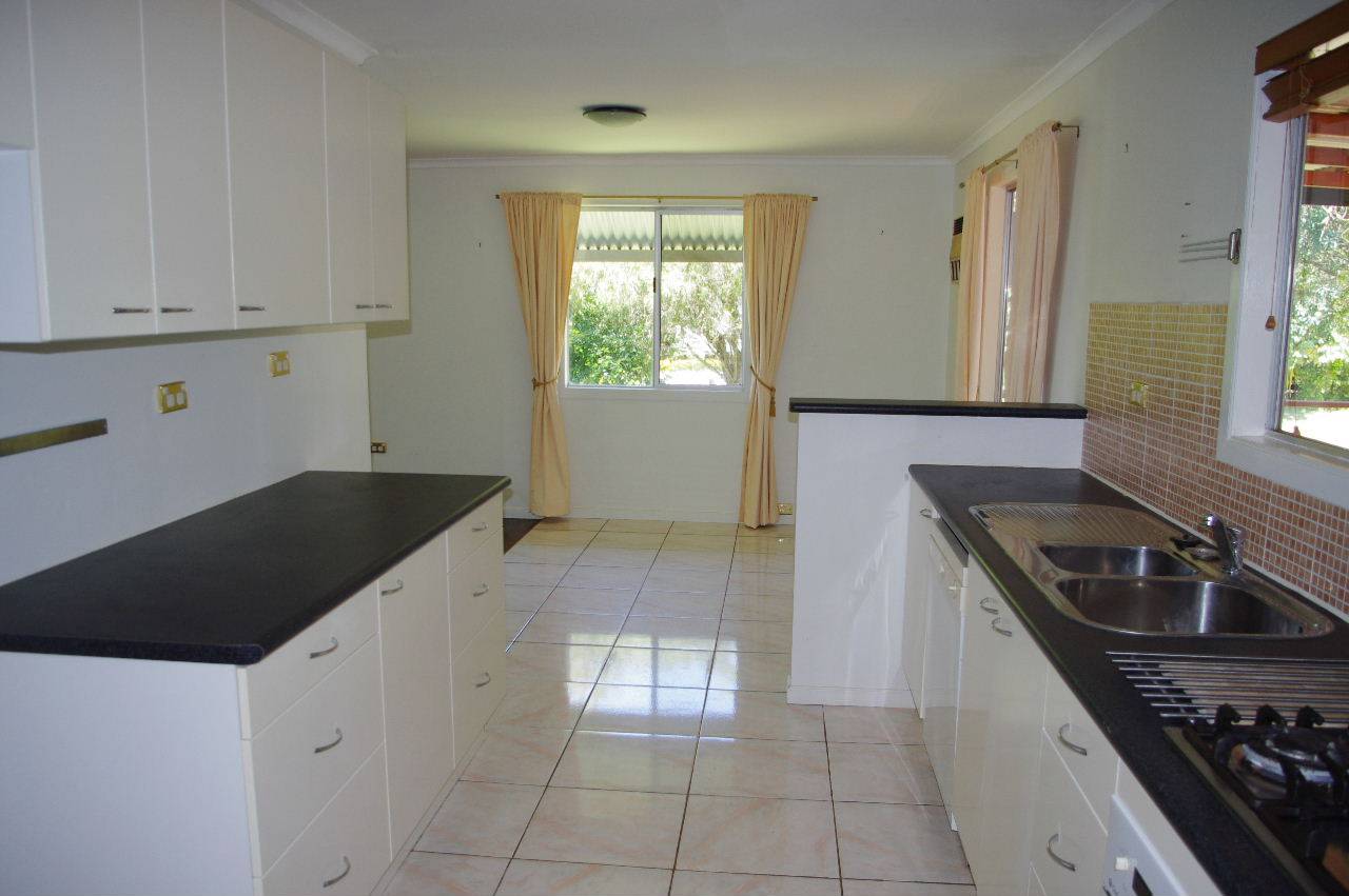 48 Noyes Parade, Karragarra Island, Karragarra Island - Thumbnail 2