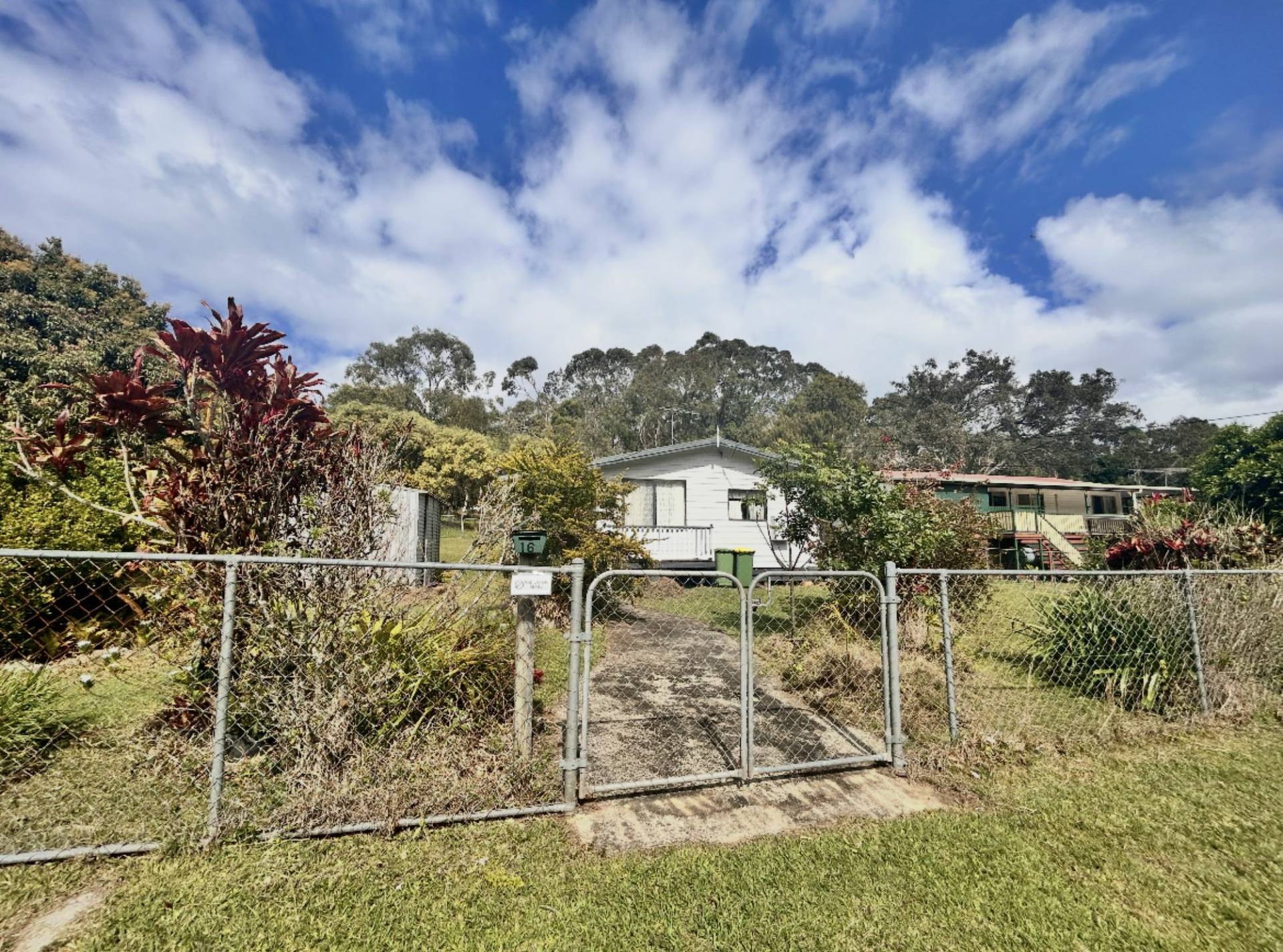 14-16 Granadilla Street, Macleay Island, Macleay Island - Thumbnail 2