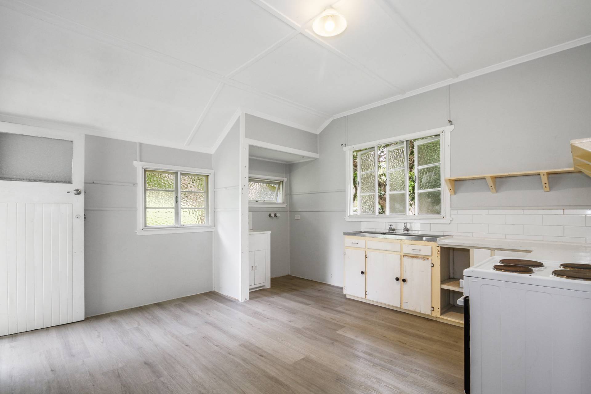 10 Rhodes St, Macleay Island, Macleay Island - Thumbnail 6