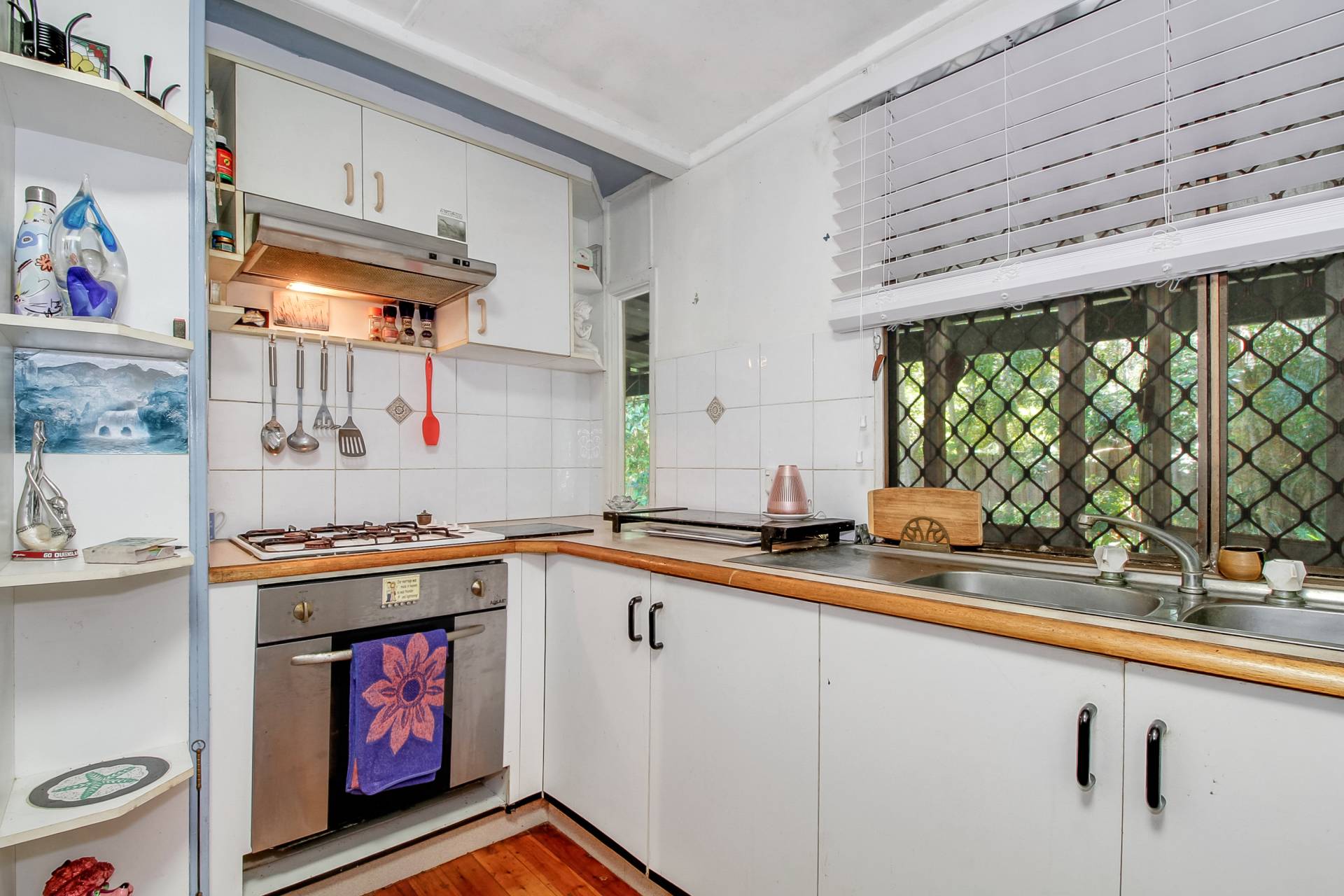 41 High Central Road, Macleay Island, Macleay Island - Thumbnail 2