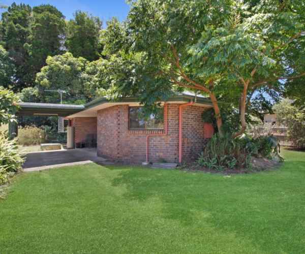 Seller of a House in Macleay Island