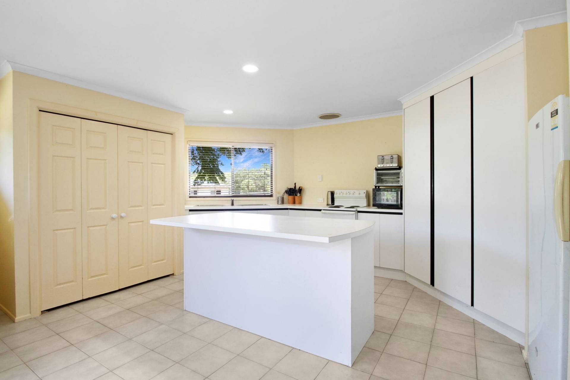 7 Marine St, Macleay Island, Macleay Island - Thumbnail 2