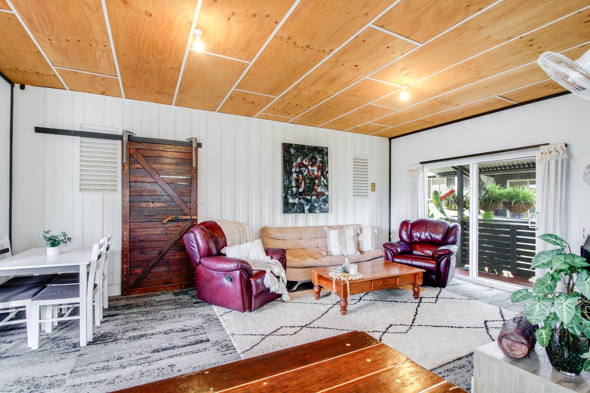 22 Waterside Dr, Macleay Island, Macleay Island - Thumbnail 5