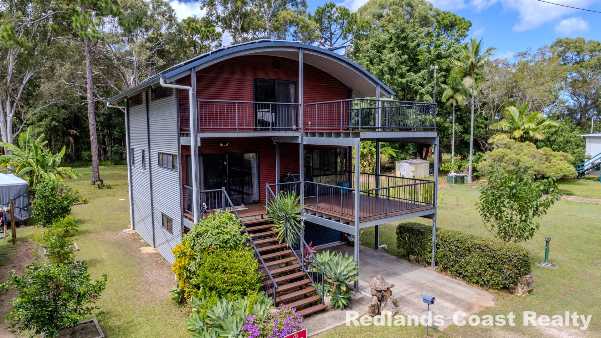 30 Paula Parade, Lamb Island, Lamb Island - Image 1