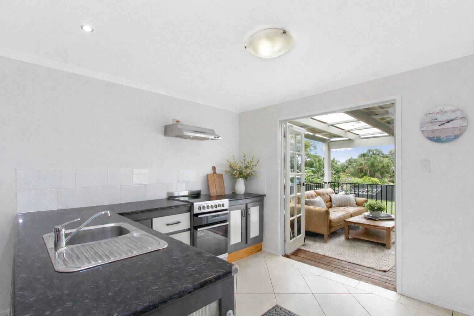 23 Scotts Road, Macleay Island, Macleay Island - Thumbnail 8
