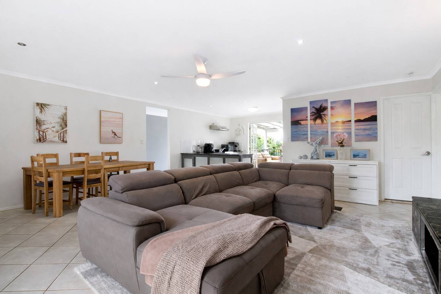 23 Scotts Road, Macleay Island, Macleay Island - Thumbnail 3