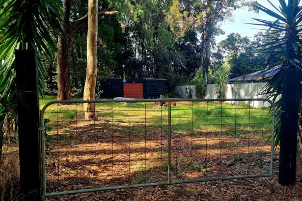 Prime 807m² Block in Sought-After Location – 2 Shipping Containers and shed - Ready to Build!