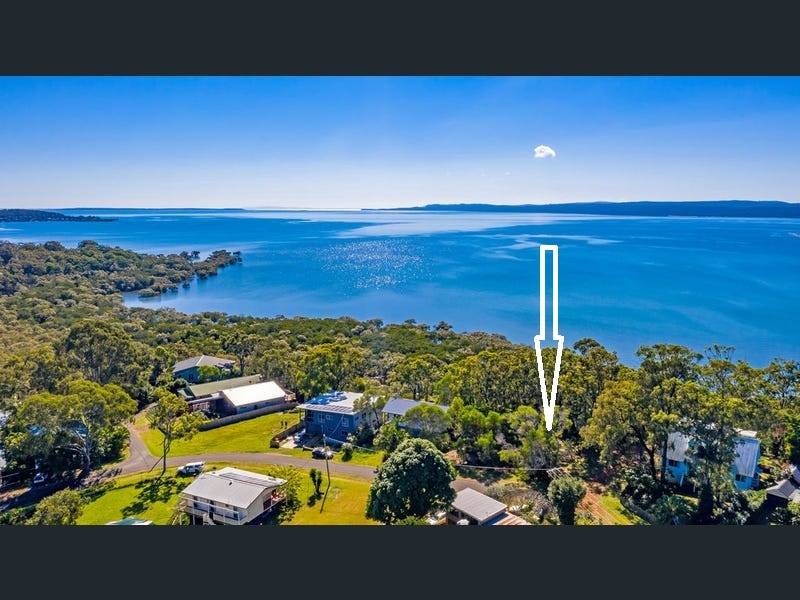 32 Blue Waters Crescent, Macleay Island, Macleay Island - Thumbnail 2
