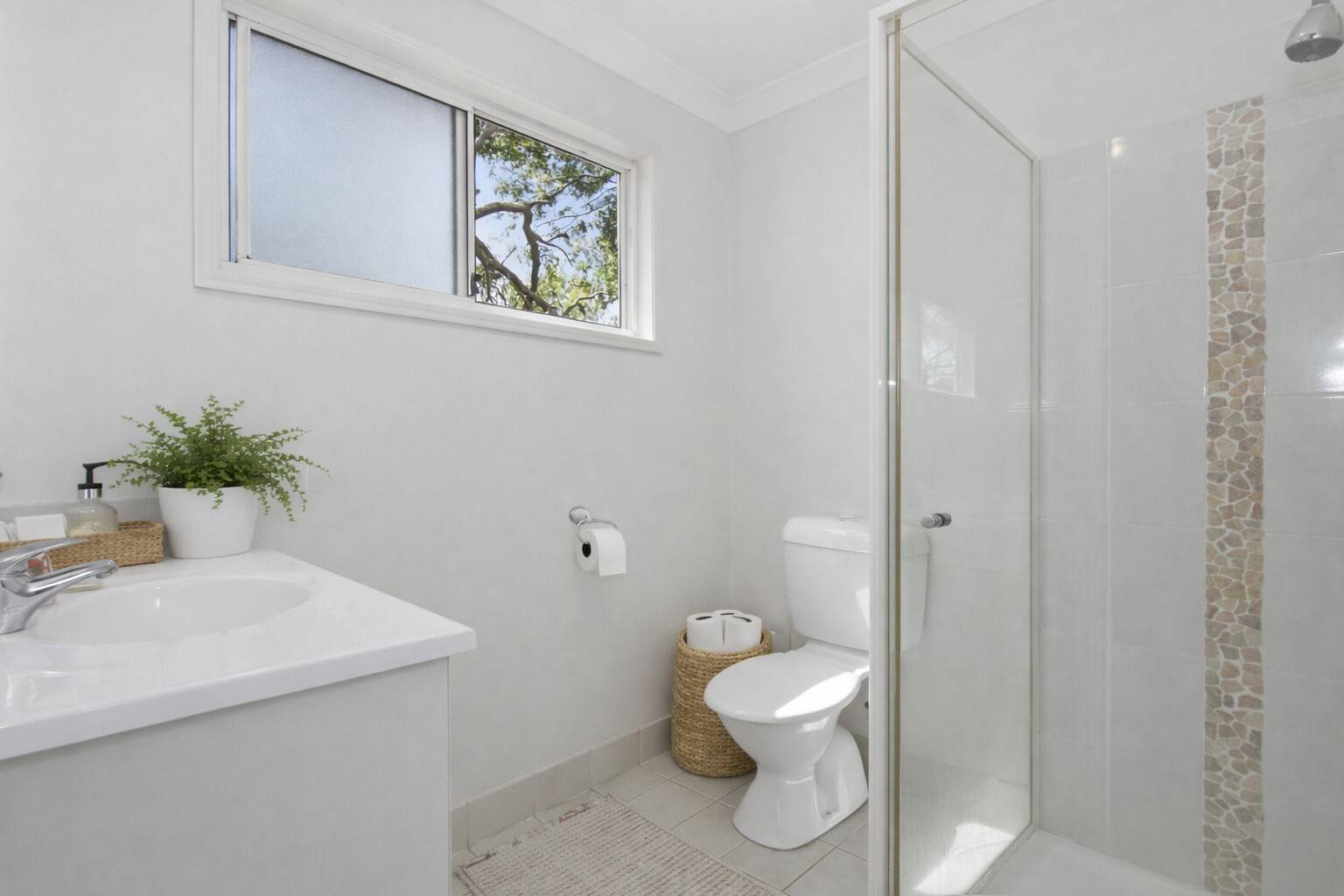 22 Allambie Street, Macleay Island, Macleay Island - Thumbnail 5