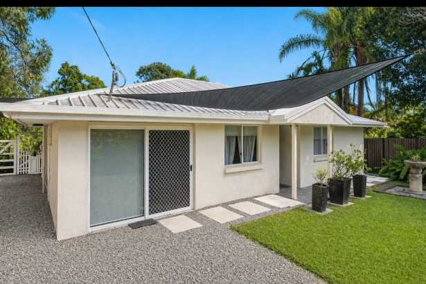 Tranquil & Private Waterfront Retreat with Space, Style & Island Charm...