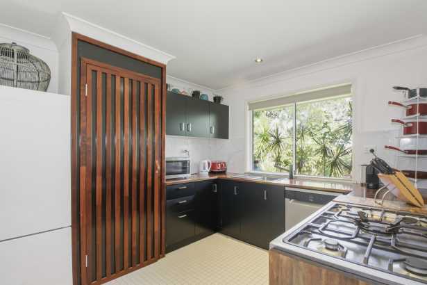 Tranquil & Private Waterfront Retreat with Space, Style & Island Charm...